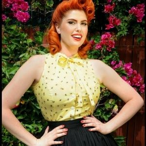 Heart of Haute Mandie Bee Ella top